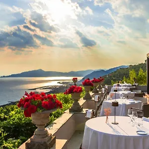 Отель Riviera