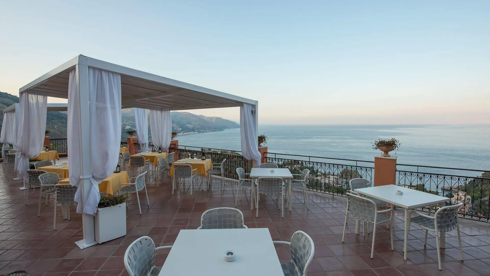 טאורמינה Grand Hotel Miramare